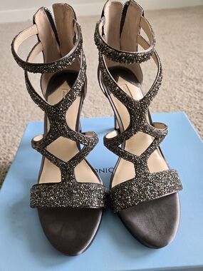 Antonio Melani Rhinestone Strappy Heels Size 8M Gunmetal Glitter Evening Sandals